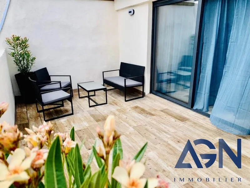 A VENDRE : IMMEUBLE DE 120M² HABITABLE AVEC TERRASSE AGDE - Photo 1