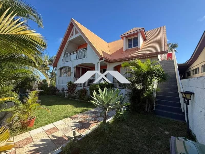 Magnifique ensemble immobilier de charme à fort rendement locat - Photo 1