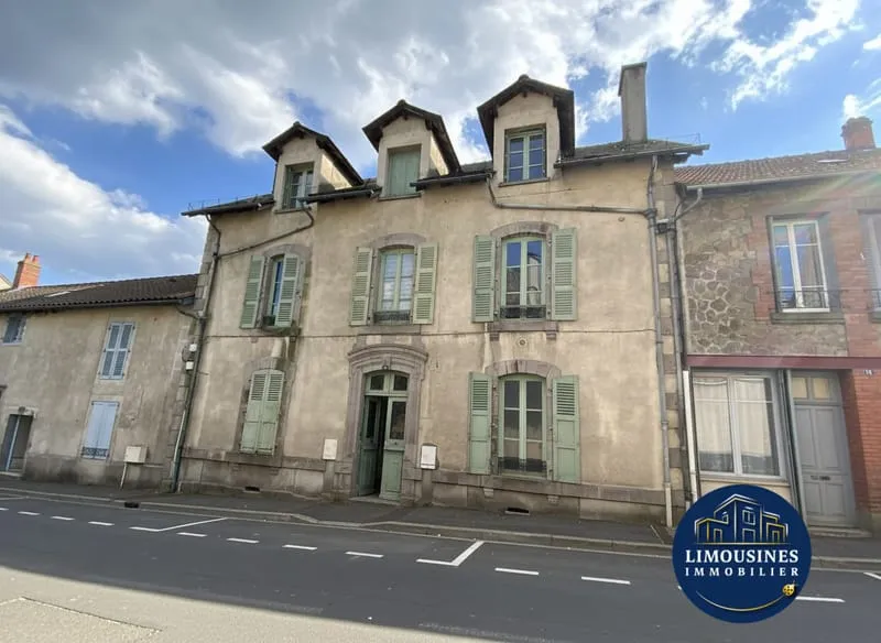 Immeuble à vendre Arpajon-sur-Cère - Photo 1