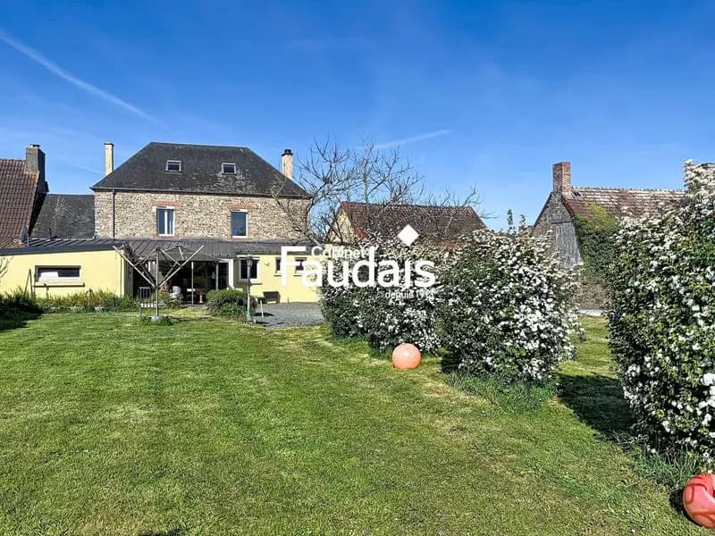 Ensemble immobilier à vendre à PIROU ! - Photo 1