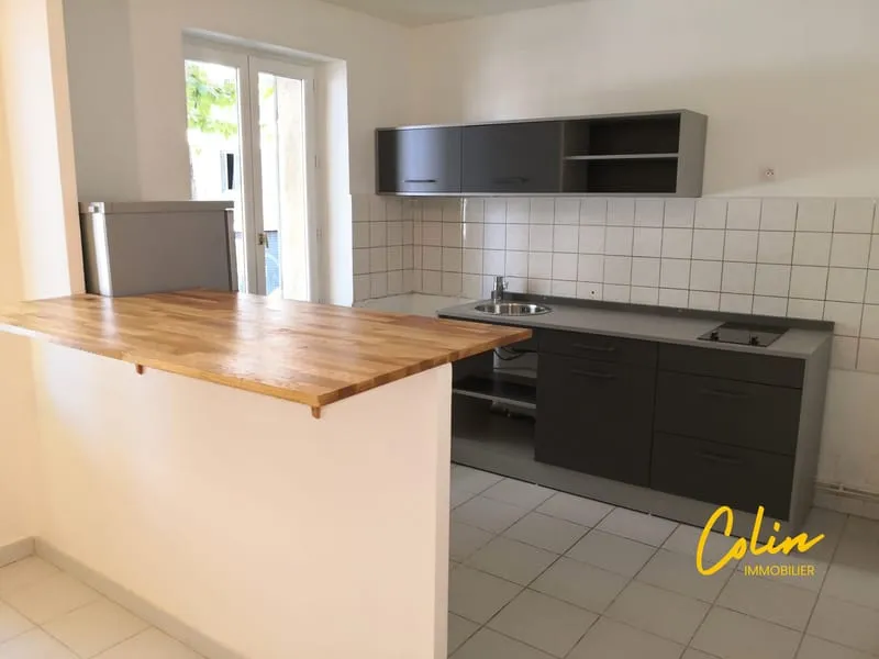 IMMEUBLE - Photo 1