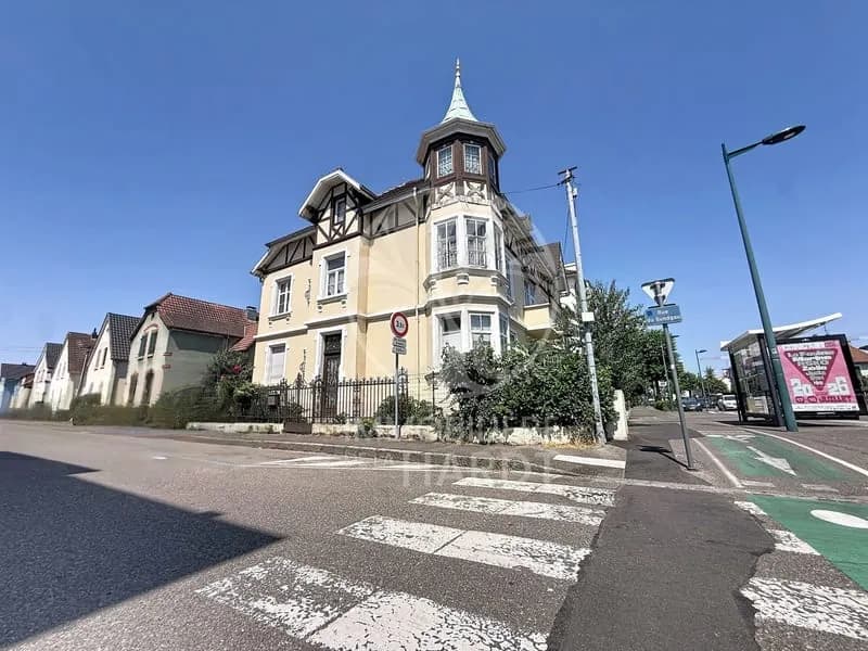 Immeuble de rapport 184m2 à fort potentiel - Saint-Louis cent - Photo 1