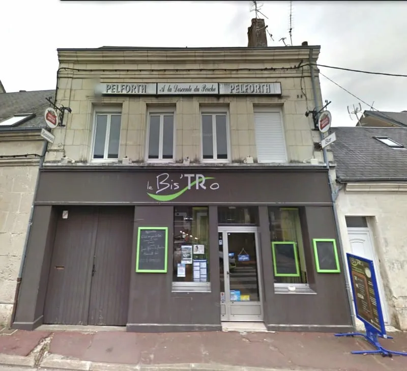 Immeuble d habitation et commerce de restauration traiteur - Photo 1