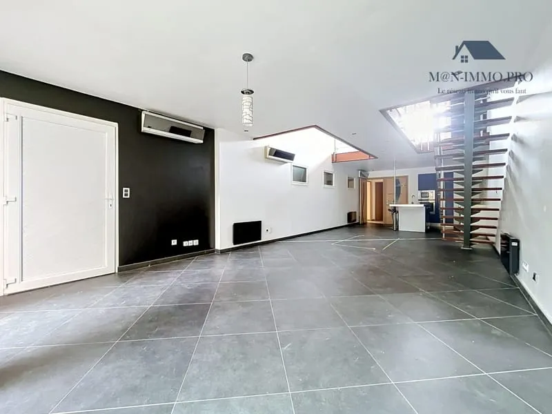 IMMEUBLE DE RAPPORT - 3 LOTS - PLACES DE PARKING - Photo 1