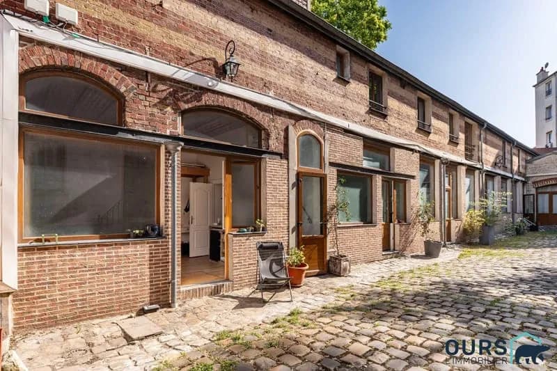 Un ensemble immobilier avec appartement et bureaux et atelier av - Photo 1