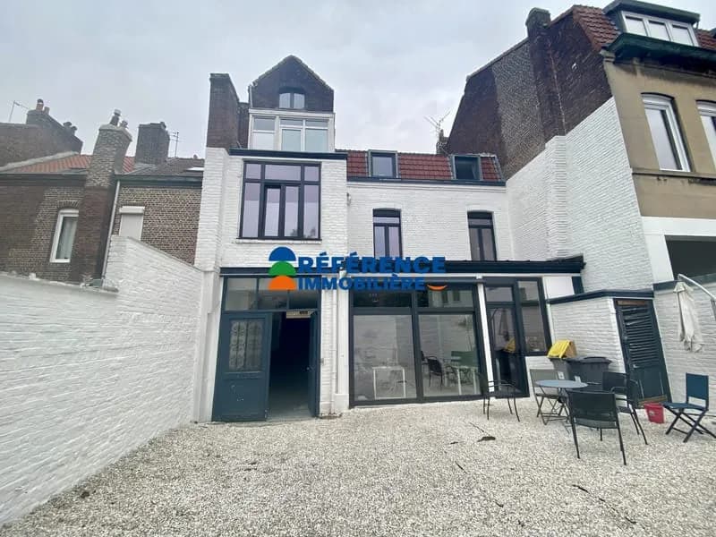 Immeuble à vendre La Madeleine - Photo 1