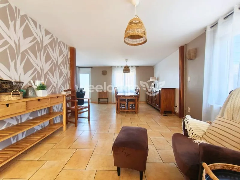 Ensemble immobilier - Photo 1
