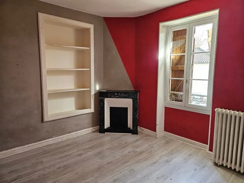 ENSEMBLE IMMOBILIER COMMERCIAL ET HABITATION - Photo 1