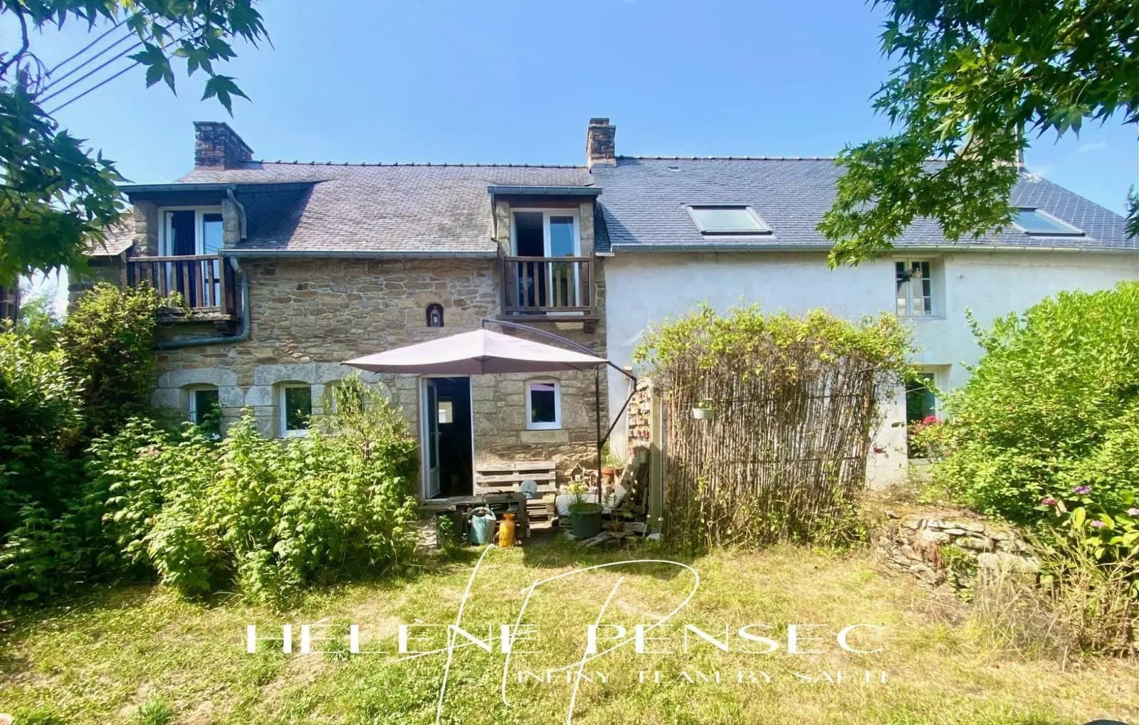 Ensemble immobilier composé de 2 maisons d'habitation sur 389 m² de terrain. - Photo 1