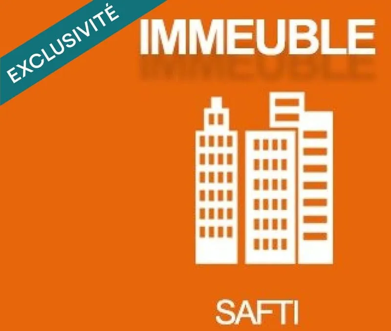 Immeuble libre à fort potentiel au coeur d'un village prisé - Photo 1