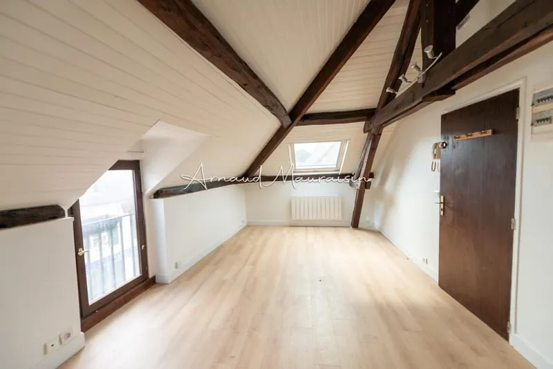 Immeuble locatif dans le centre village - Photo 1