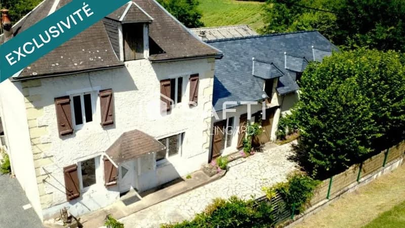 Ensemble immobilier rénové composé de deux habitations et dépendances - Photo 1