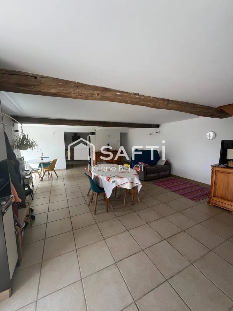 Ensemble immobilier - Photo 1