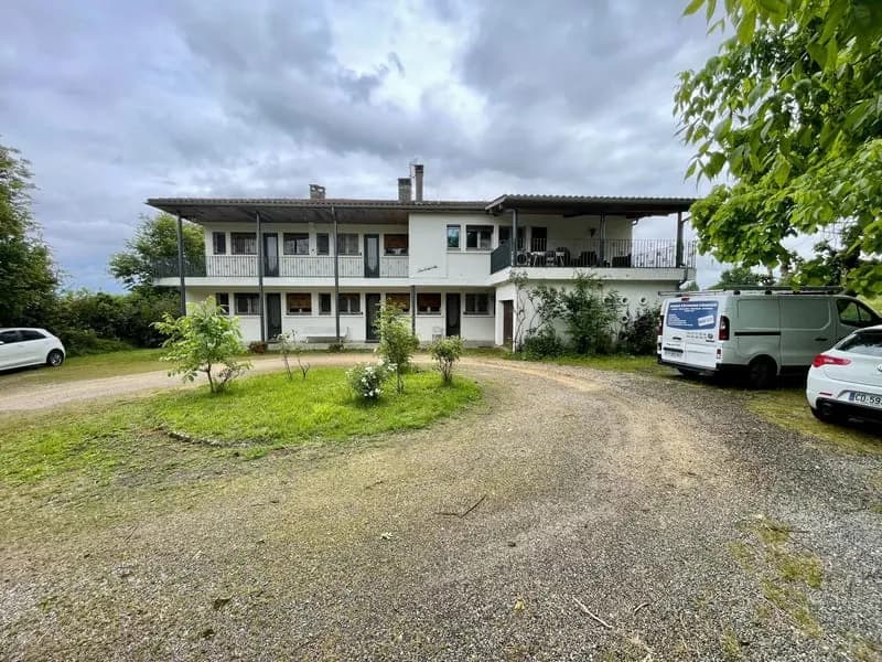 Résidence touristique composée de 6 appartements - Photo 1