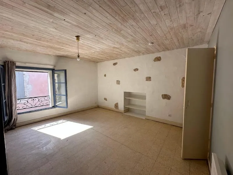 Immeuble avec 3 lots dans le centre de Montpezat-de-Quercy - Photo 1