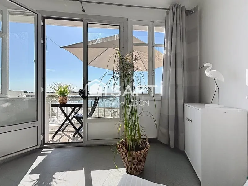 Immeuble avec local commercial vue mer et appartement T2 - Photo 1