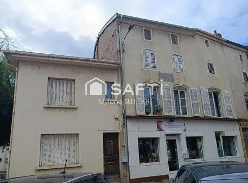 Immeuble de rapport à Vézelise - Photo 1