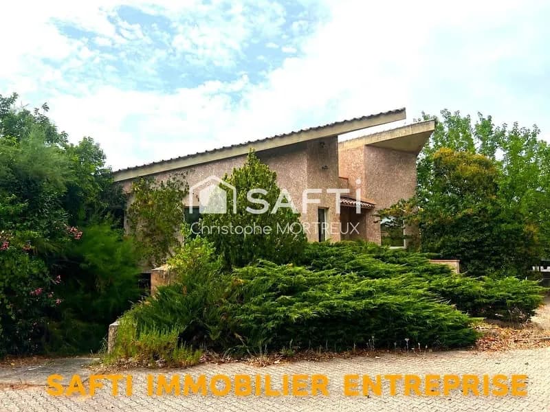 Immeuble professionnel offrant de multiples perspectives - Photo 1