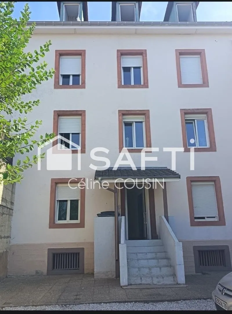 Immeuble entièrement rénové avec 7 appartements - Photo 1