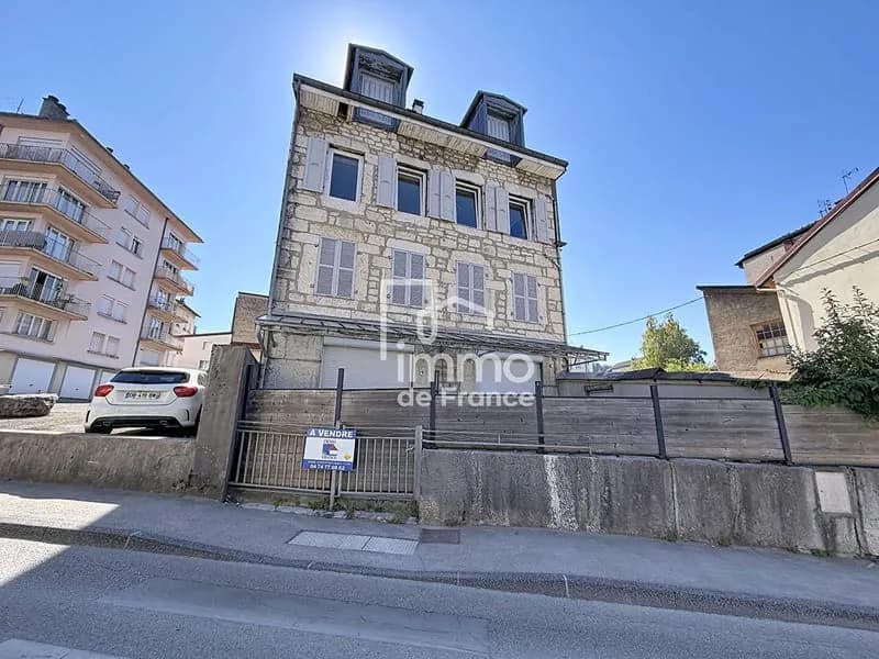 Immeuble de rapport 14 pièces 263 m² - Photo 1