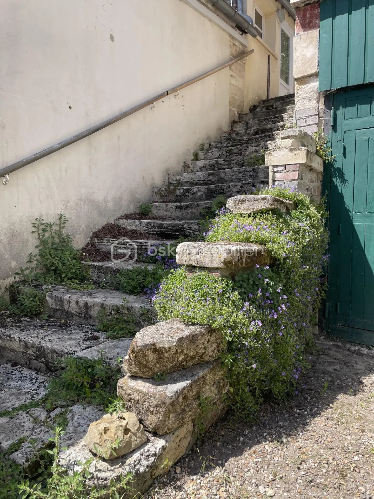 Immeuble de rapport 16 pièces 556 m² - Photo 1