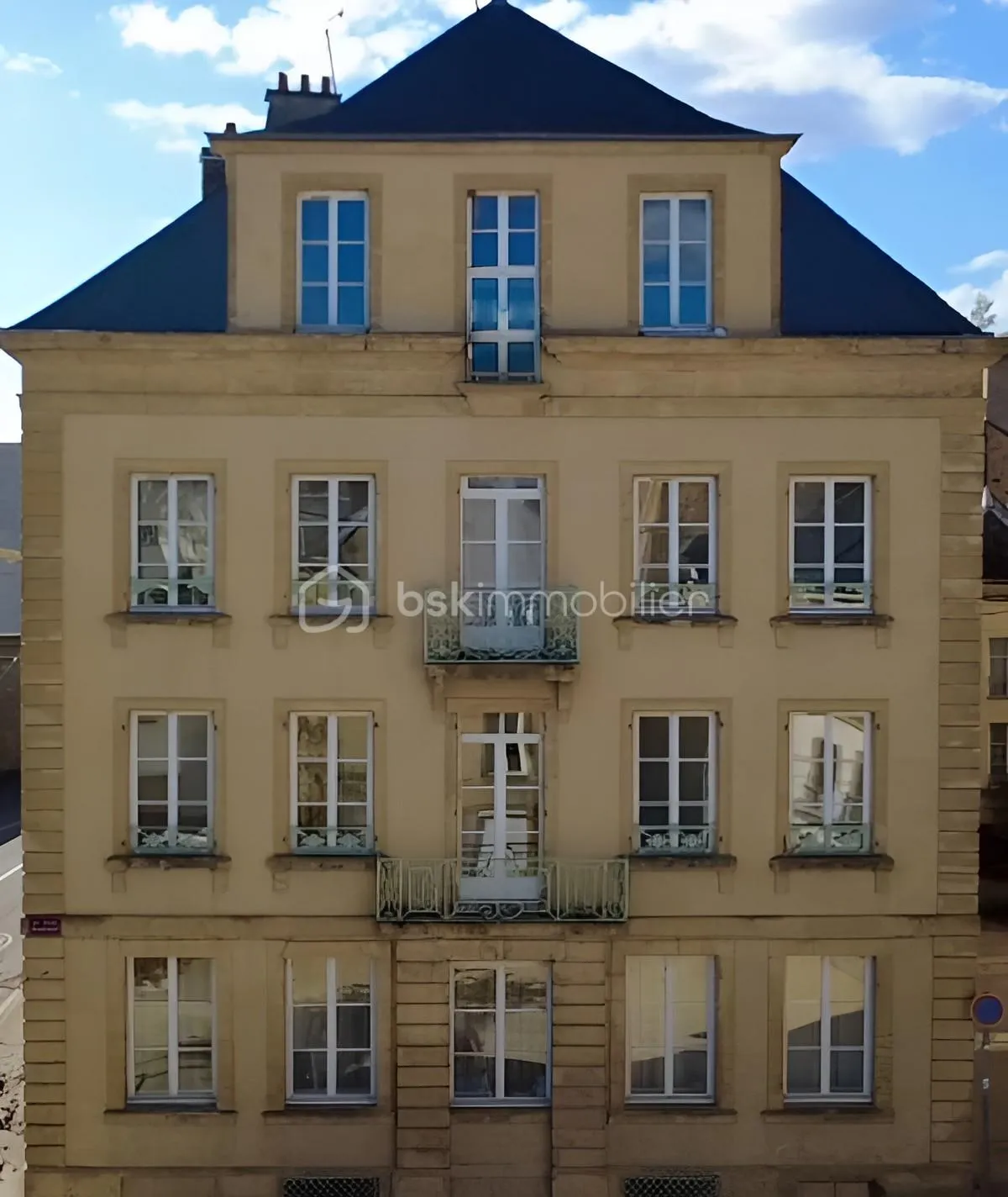 Immeuble de rapport 9 pièces 300 m² - Photo 1