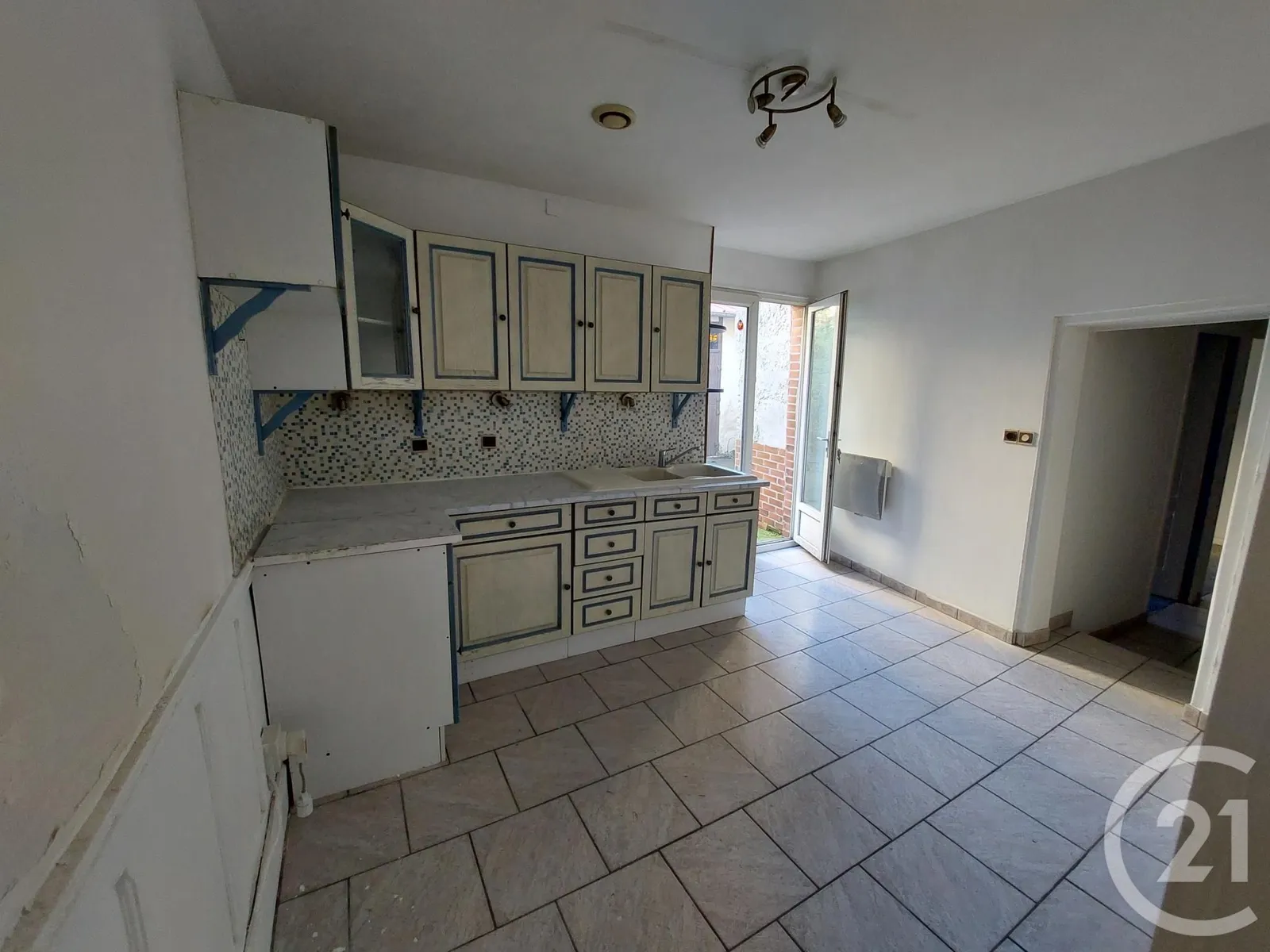 Immeuble de rapport 195 m² - Photo 1