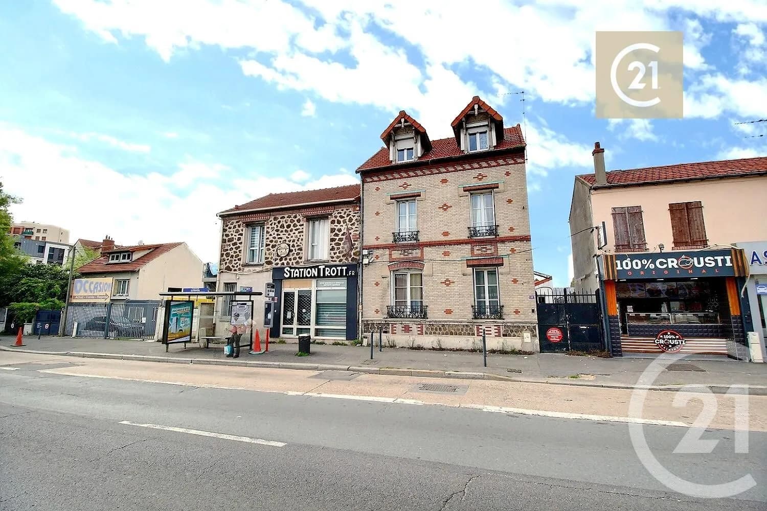 Immeuble de rapport 9 pièces 200 m² - Photo 1