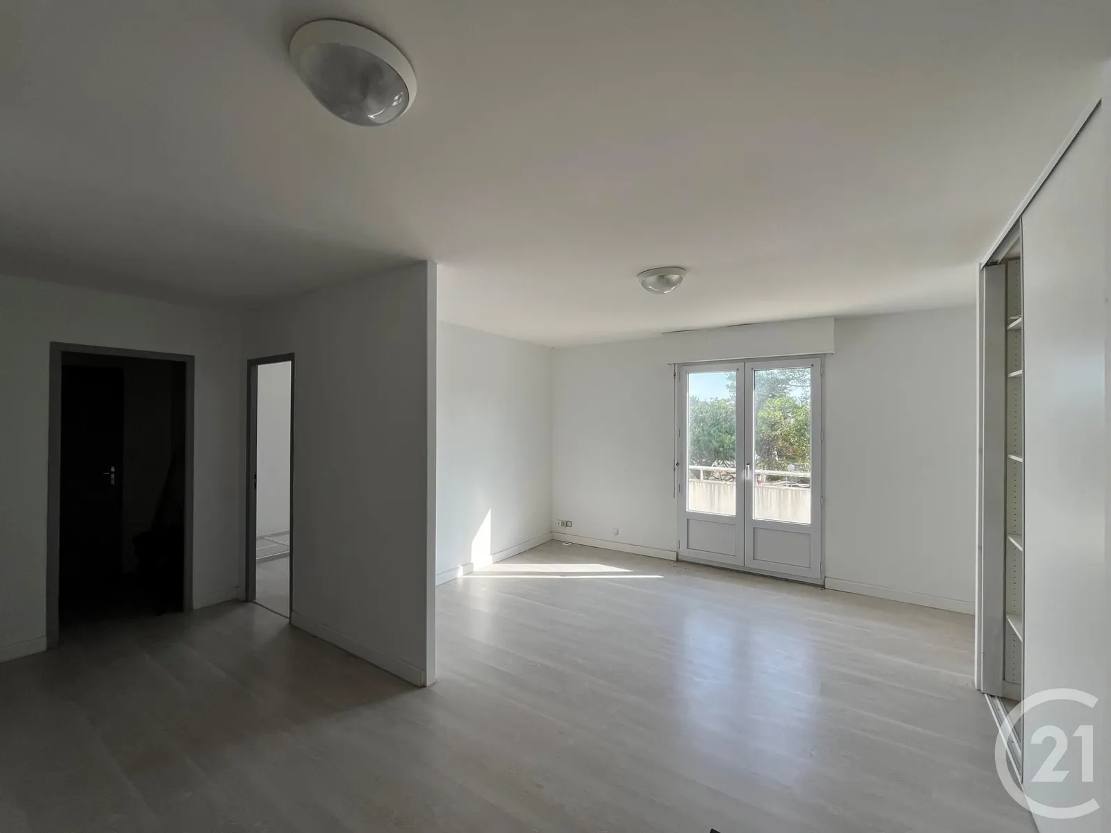 Immeuble 12 pièces 206 m² - Photo 1