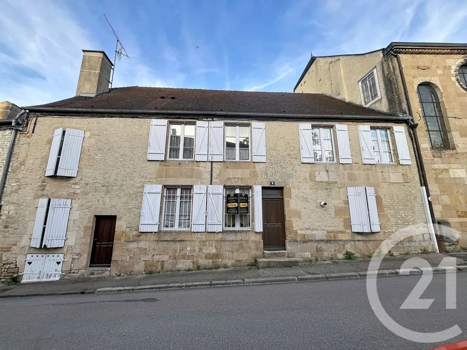 Immeuble de rapport 246 m² - Photo 1
