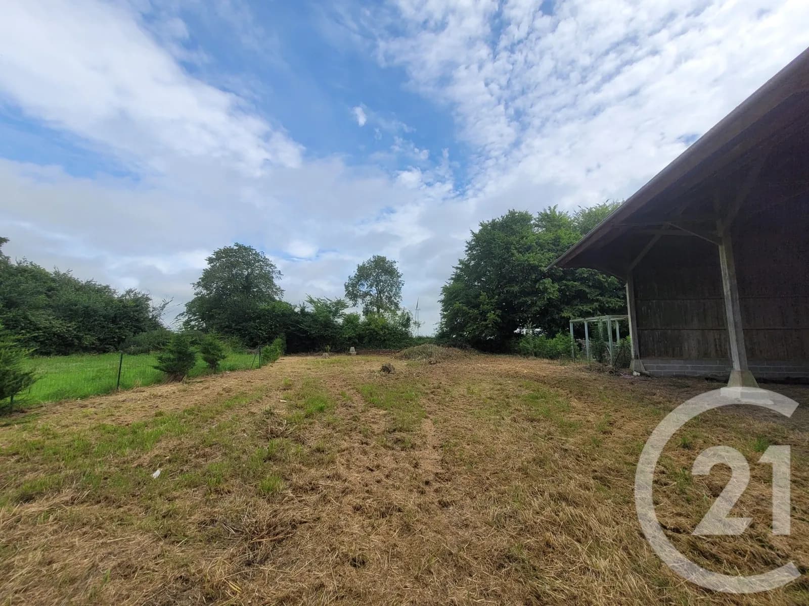Immeuble 185 m² - Photo 1