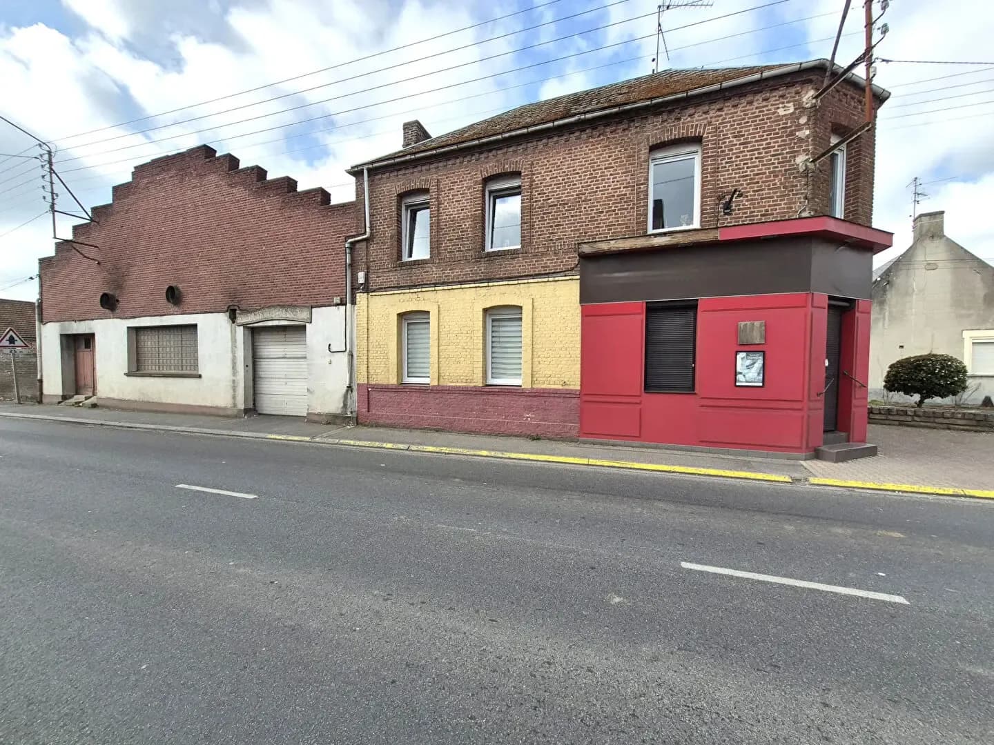 Immeuble 325 m² - Photo 1