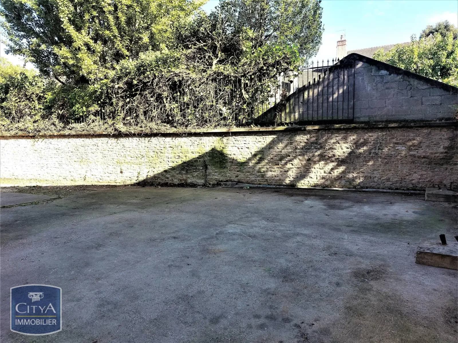 Immeuble 190 m² - Photo 1