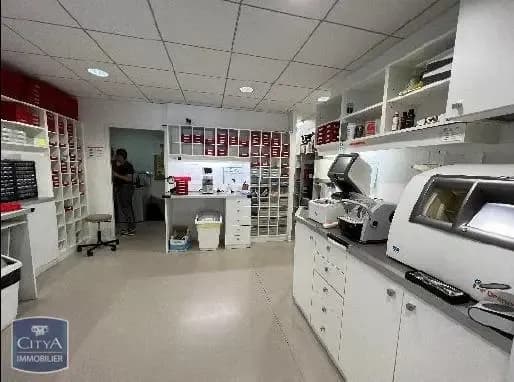 Immeuble 545 m² - Photo 1