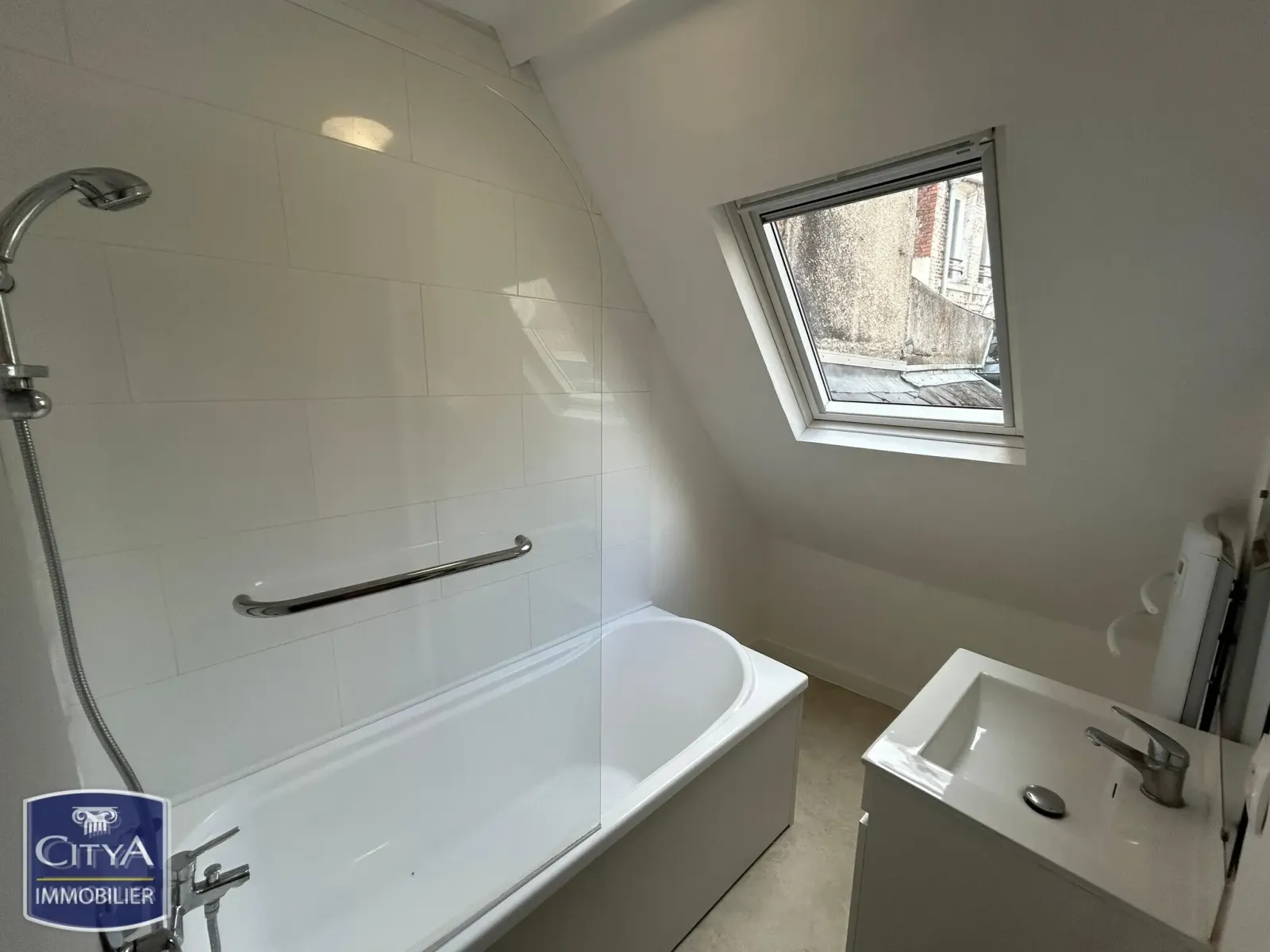 Immeuble de rapport 220 m² - Photo 1