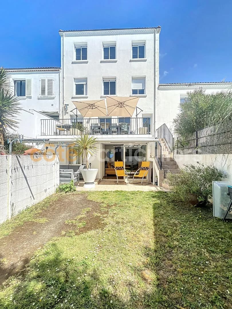 Immeuble Royan 403 m2 - Photo 1