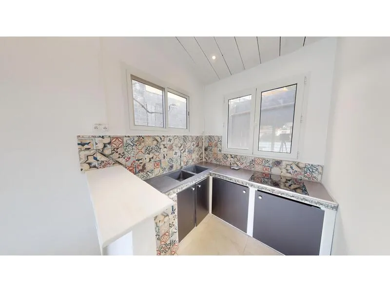 Ensemble immobilier a vendre composé de 3 maisons - Photo 1