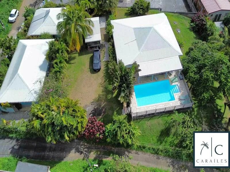 Vue mer exceptionnelle - Ensemble immobilier unique avec 5 logements & piscine - Photo 1