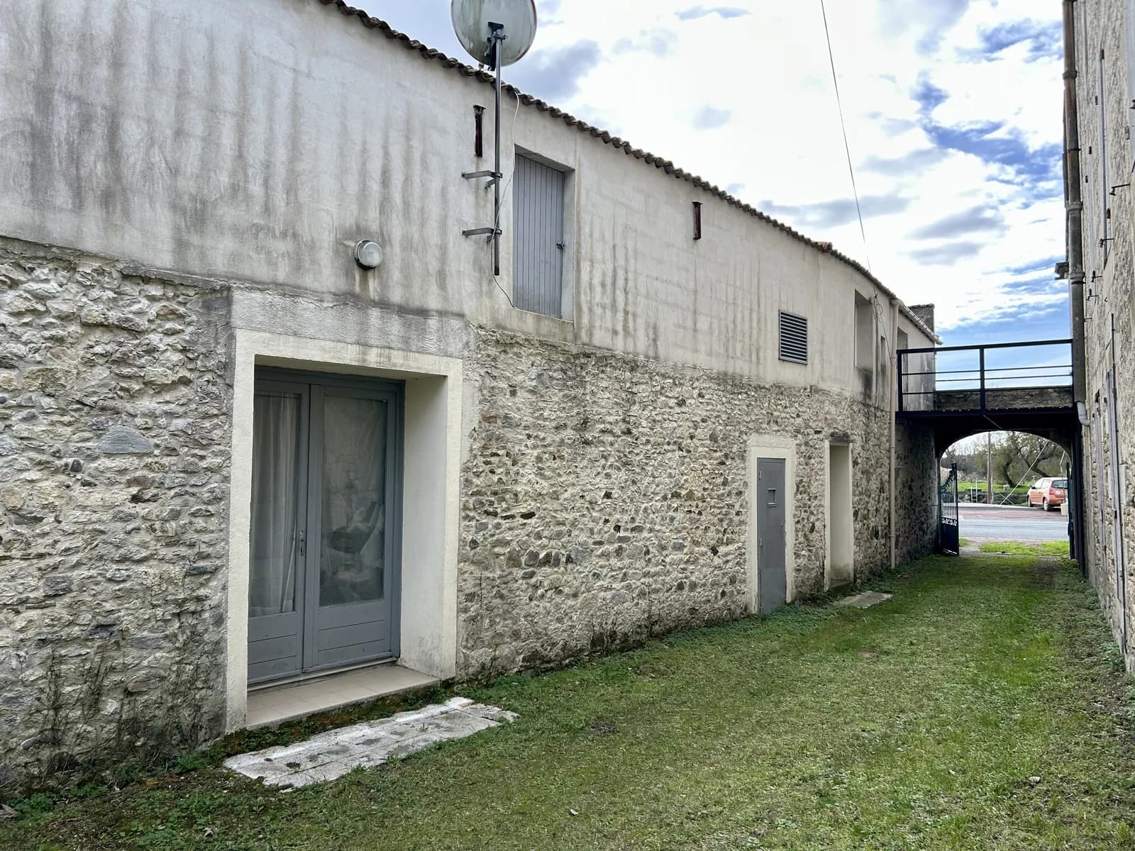 Immeuble 7 pièces 344 m² - Photo 1