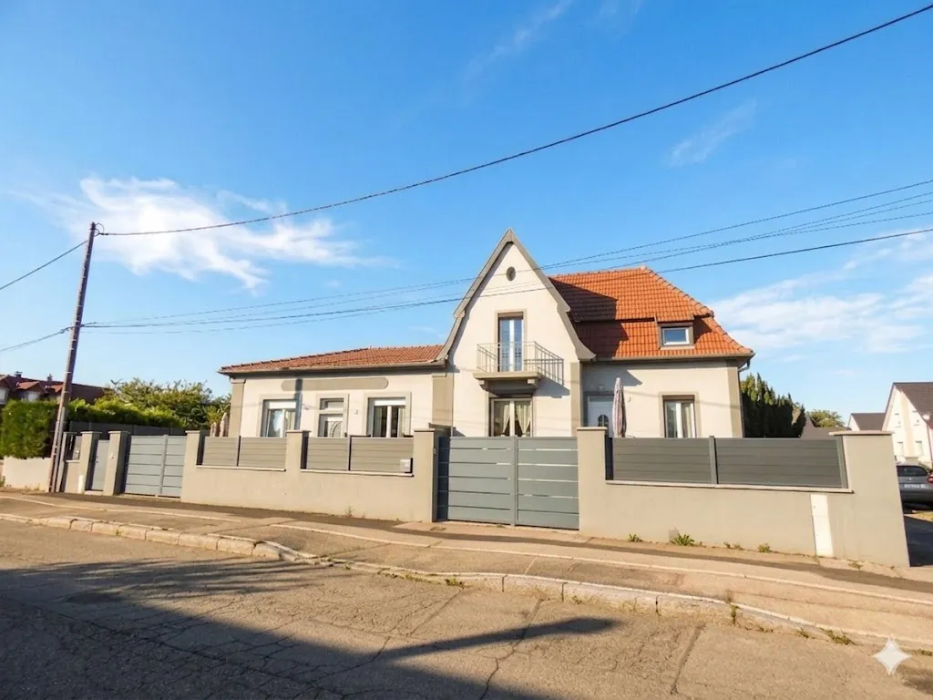 Immeuble 9 pièces 195 m² - Photo 1