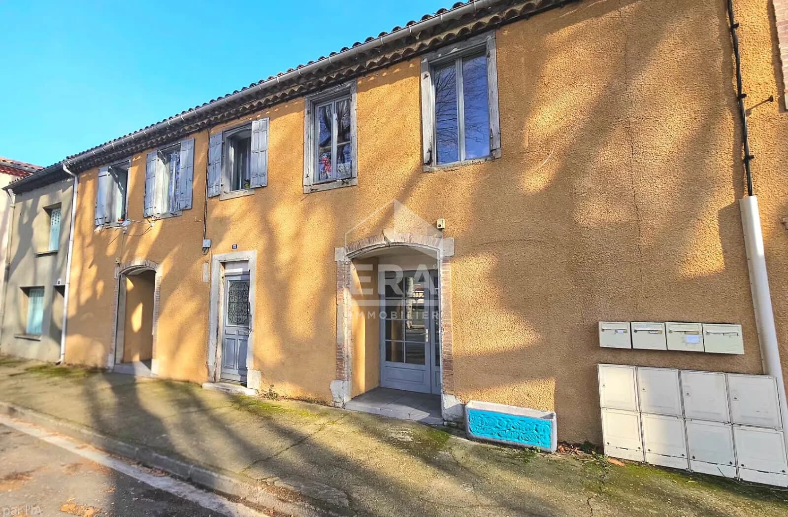 Immeuble de rapport 6 pièces 200 m² - Photo 1