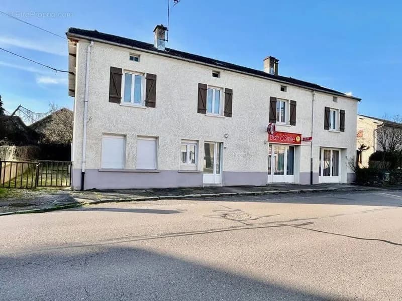 Immeuble de rapport 1 pièce 311 m² - Photo 1
