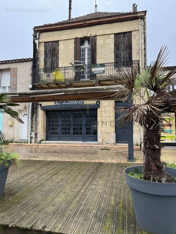 Immeuble quartier Jasmin - Photo 1