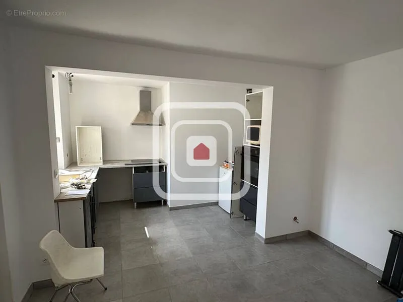 Immeuble de rapport 5 appartements 1 commerce - Photo 1
