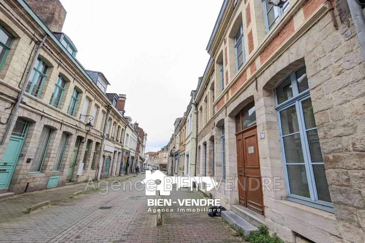 Immeuble de rapport 4 pièces 74 m² - Photo 1