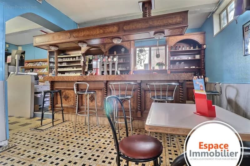 Immeuble et fonds de commerce sur la commune de Marcq en Ostrevant - Photo 1