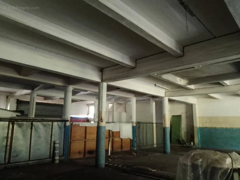 Bel immeuble de caractère à rénover. - Photo 1