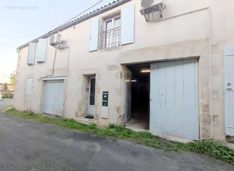 Immeuble de rapport - Photo 1
