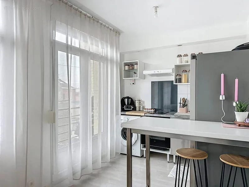 Immeuble de rapport avec 4 lots sur lille quartier des fleurs - Photo 1