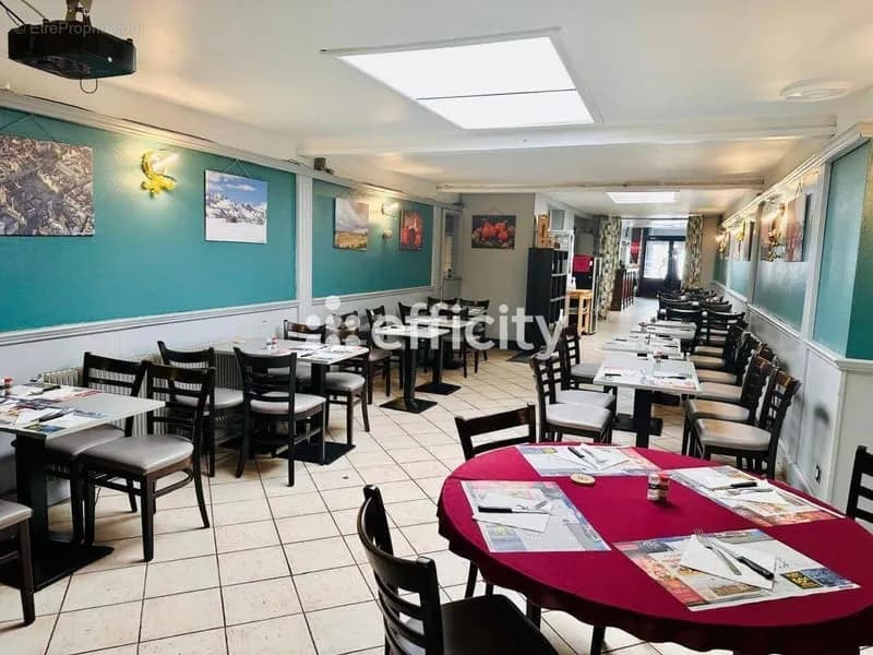 Immeuble de rapport 6 pièces 320 m² - Photo 1